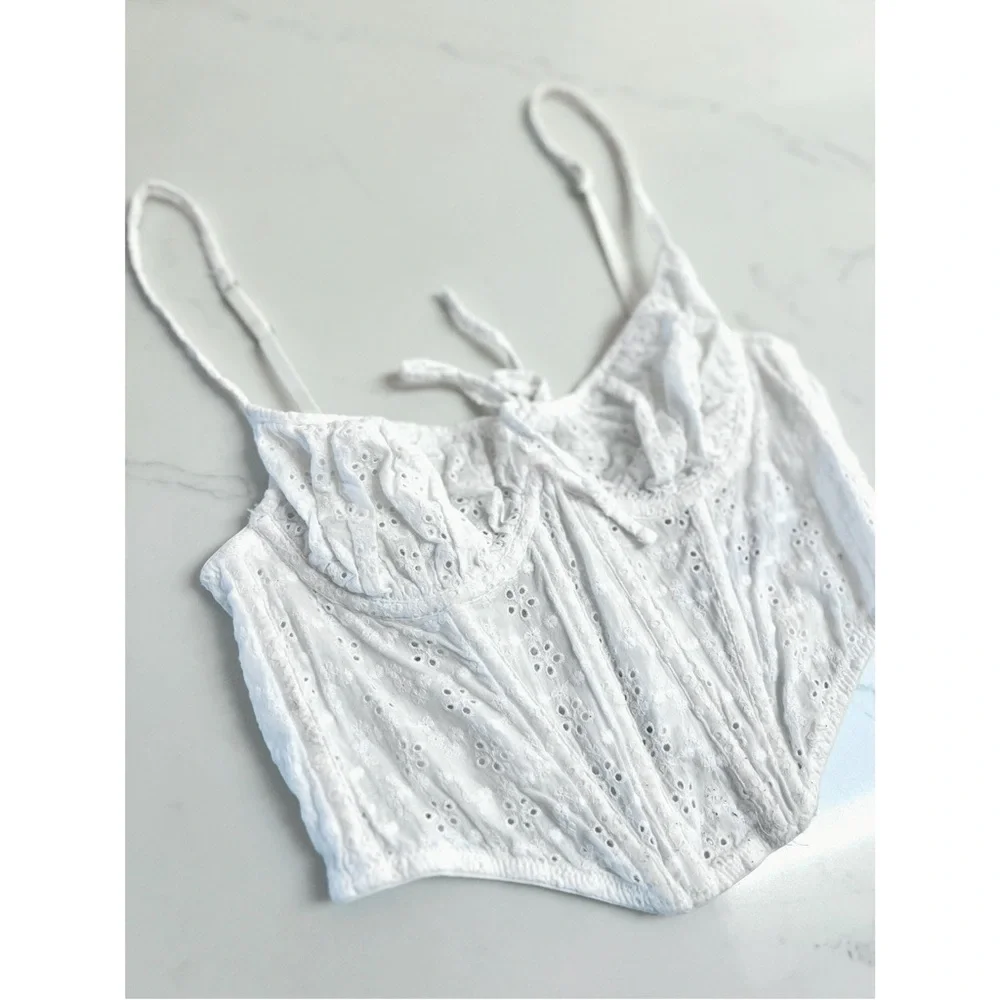 Urban Outfitters | Out from Under Dainty Eyelet Corset - Picture 3 of 6
